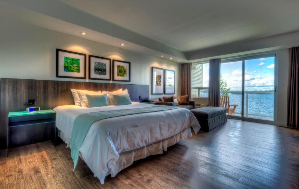 Taboo Muskoka Hotel Gravenhurst Exterior foto
