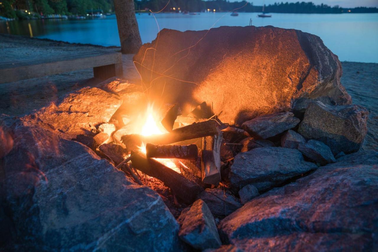 Taboo Muskoka Hotel Gravenhurst Exterior foto